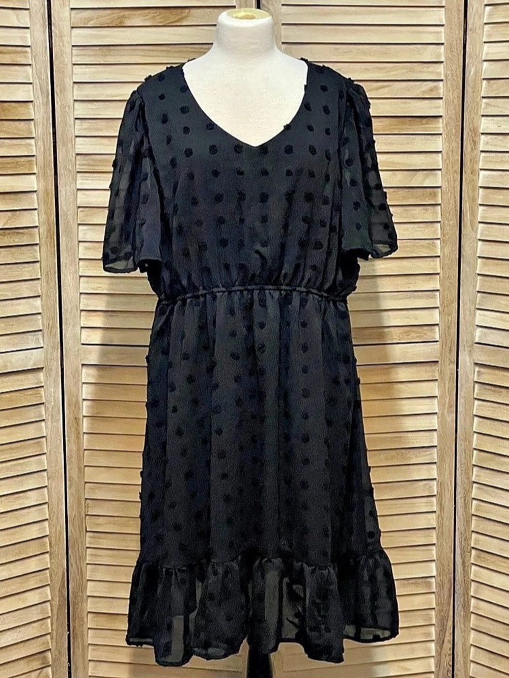 Black Polka Dot Dress Size 3XL Ruffled Hem Flowy Whimsigoth Stretch Waist
